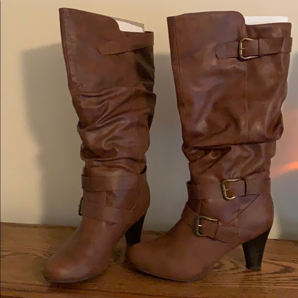 Heeled boots